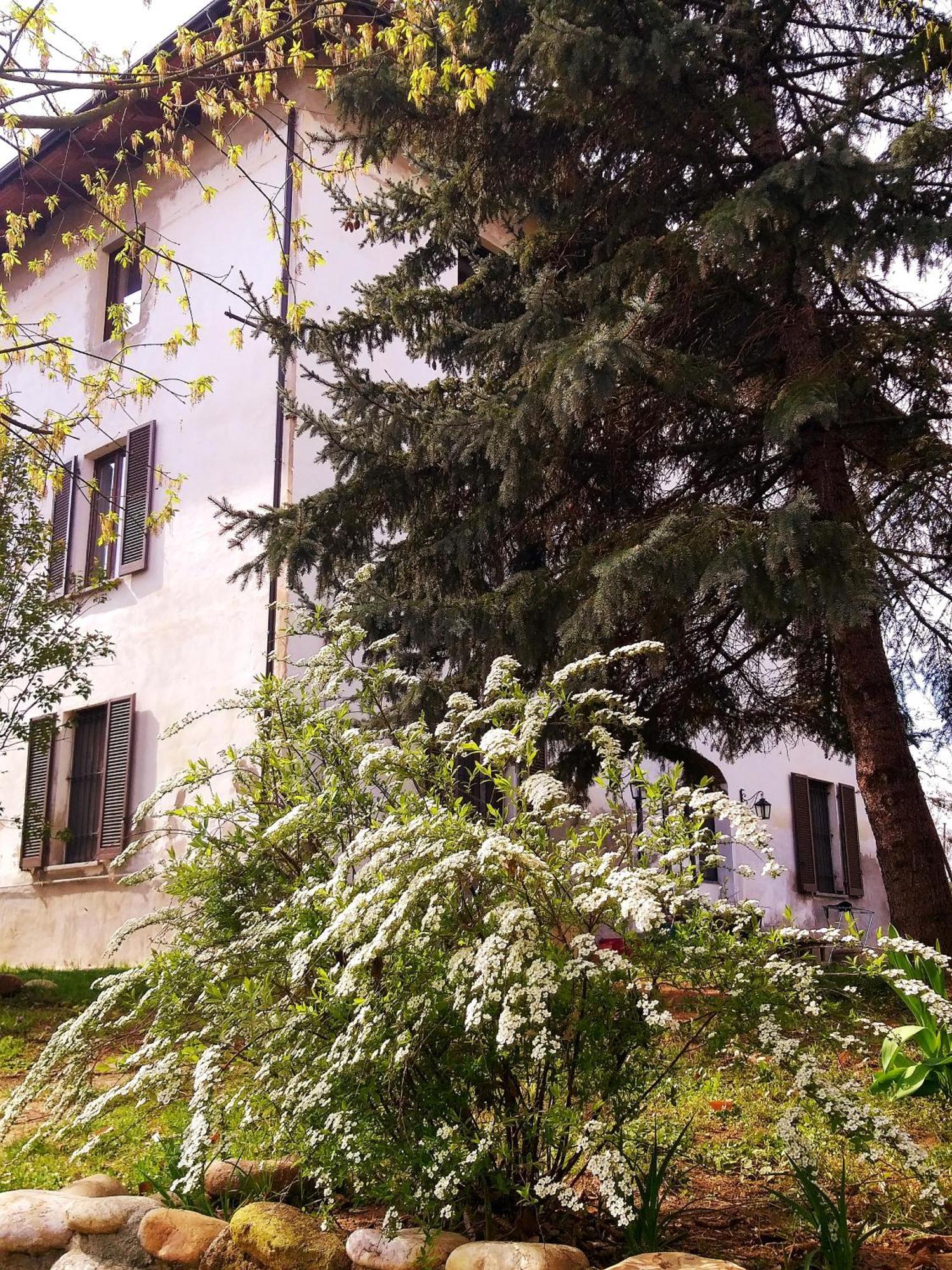 Villa Amai Lequio Tanaro Екстериор снимка